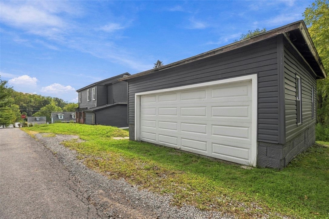 151 Downieville Rd