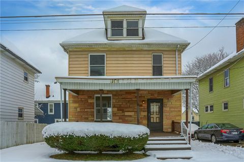 Photo of 403 Federal St, Butler, PA 16001 (MLS # 1746113)