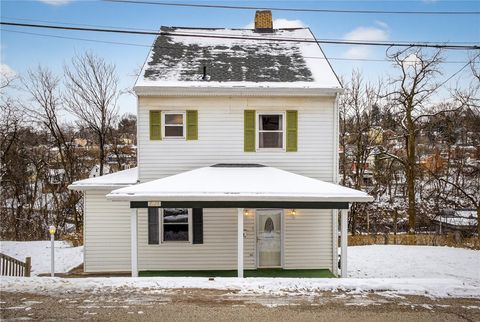 Photo of 2028 Texdale St, Pittsburgh, PA 15216 (MLS # 1732926)