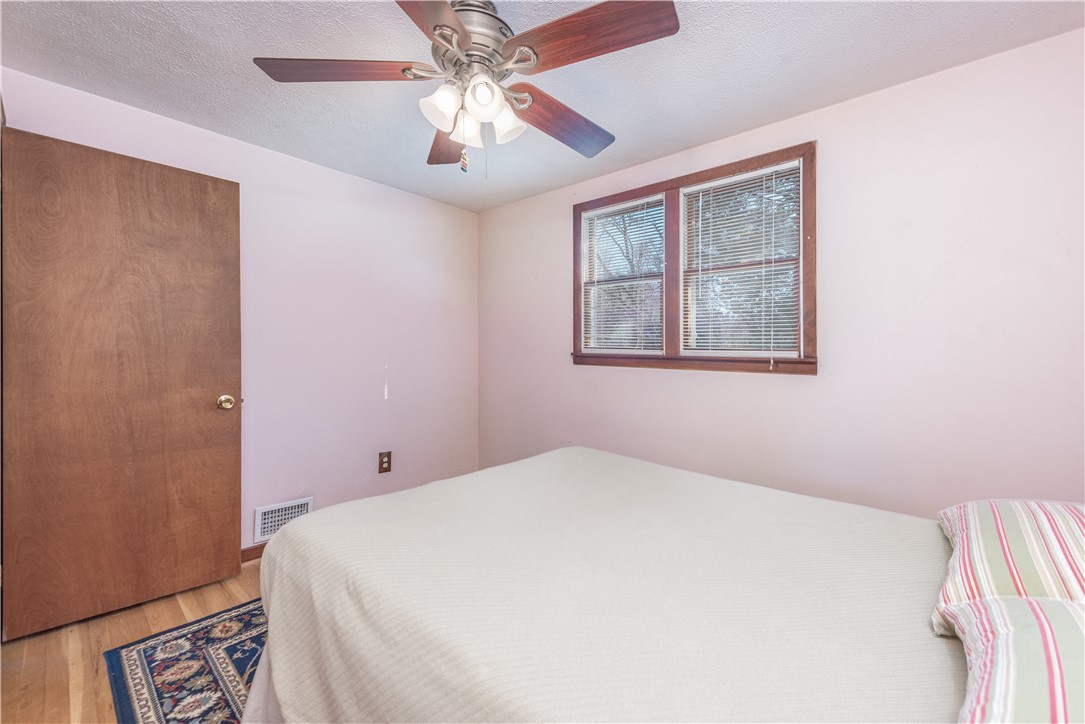 549 Chessbriar Drive Dr, Bethel Park, Pennsylvania image 17