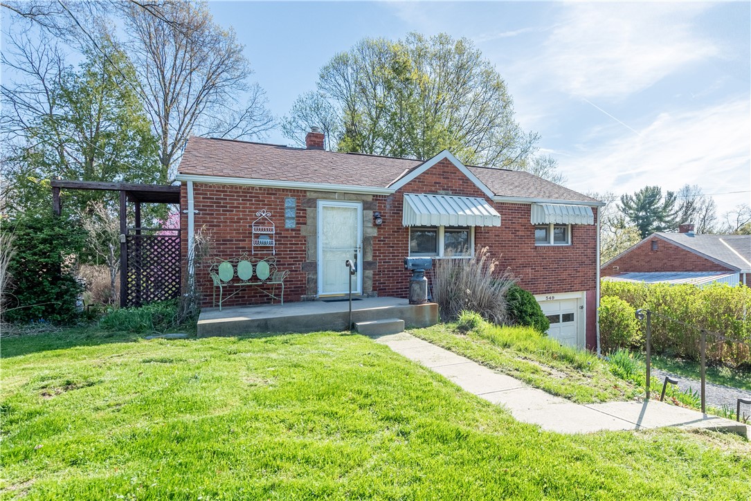 549 Chessbriar Drive Dr, Bethel Park, Pennsylvania image 2