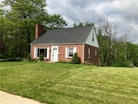 Homes For Sale - 444 Spencer Ave Ave<br/> Mercer County, Sharon, PA 16146