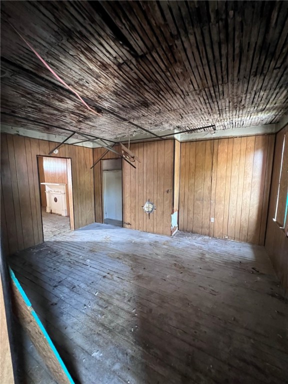 Photo 9 of 10 of 814 Blossom Way house