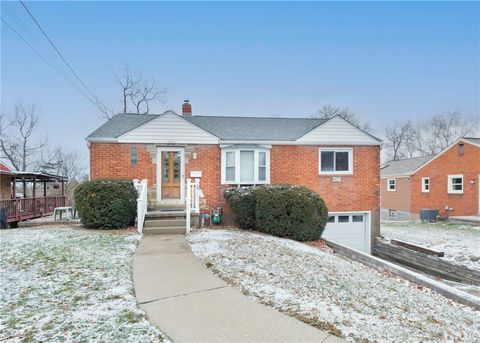 Photo of 2508 Sylvania Dr, Bethel Park, PA 15102 (MLS # 1737340)