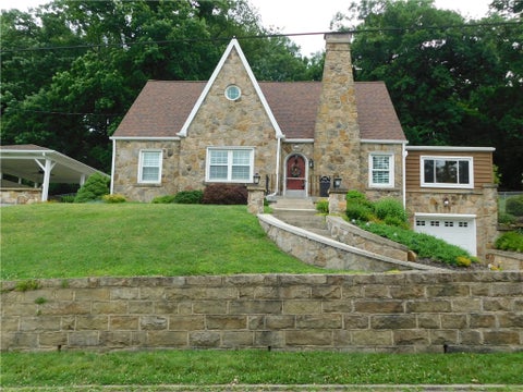Homes For Sale - 1025 Isabella Road Rd<br/> Connellsville, PA 15425