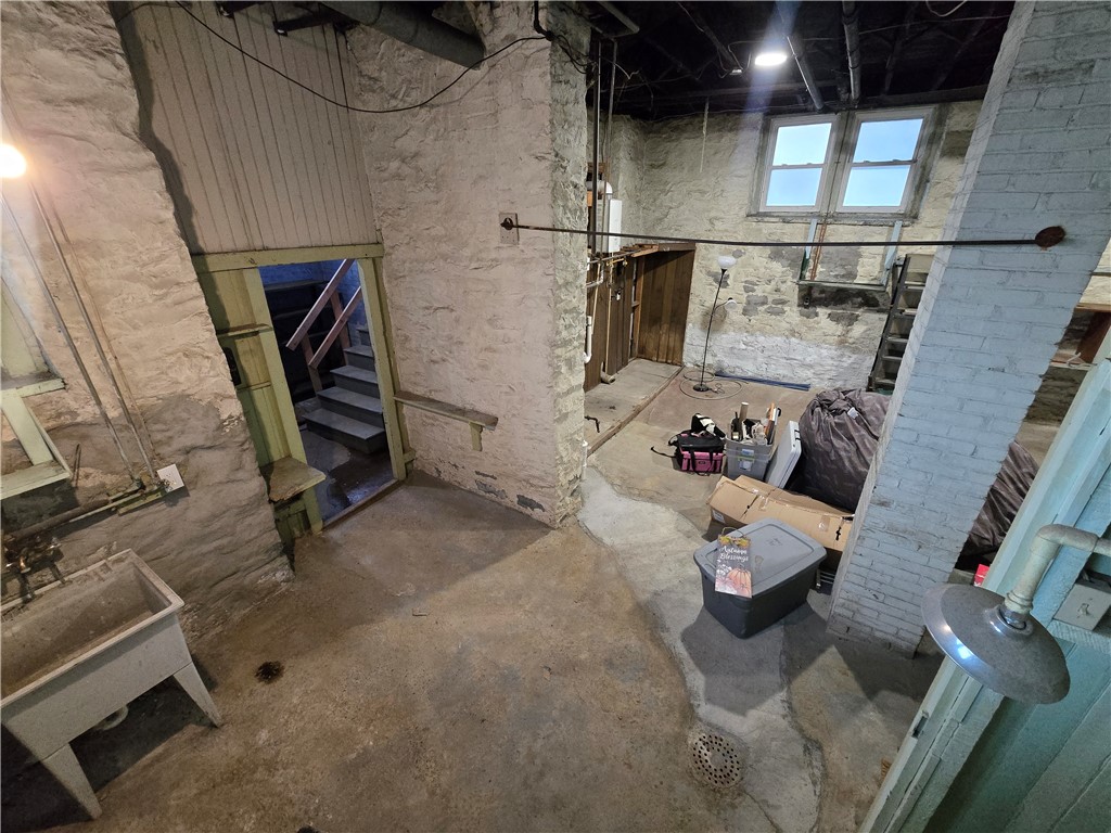 Dormont, Pennsylvania 15216, United States, 3 Bedrooms Bedrooms, ,1 BathroomBathrooms,Residential,Active,253087