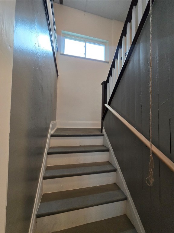 Dormont, Pennsylvania 15216, United States, 3 Bedrooms Bedrooms, ,1 BathroomBathrooms,Residential,Active,253087