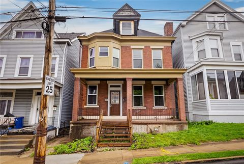 Photo of 1238 Superior Ave, Pittsburgh, PA 15212 (MLS # 1752604)
