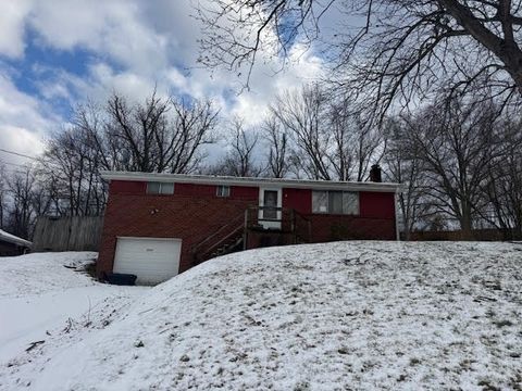 2151 The Cir Canton Twp PA 15301