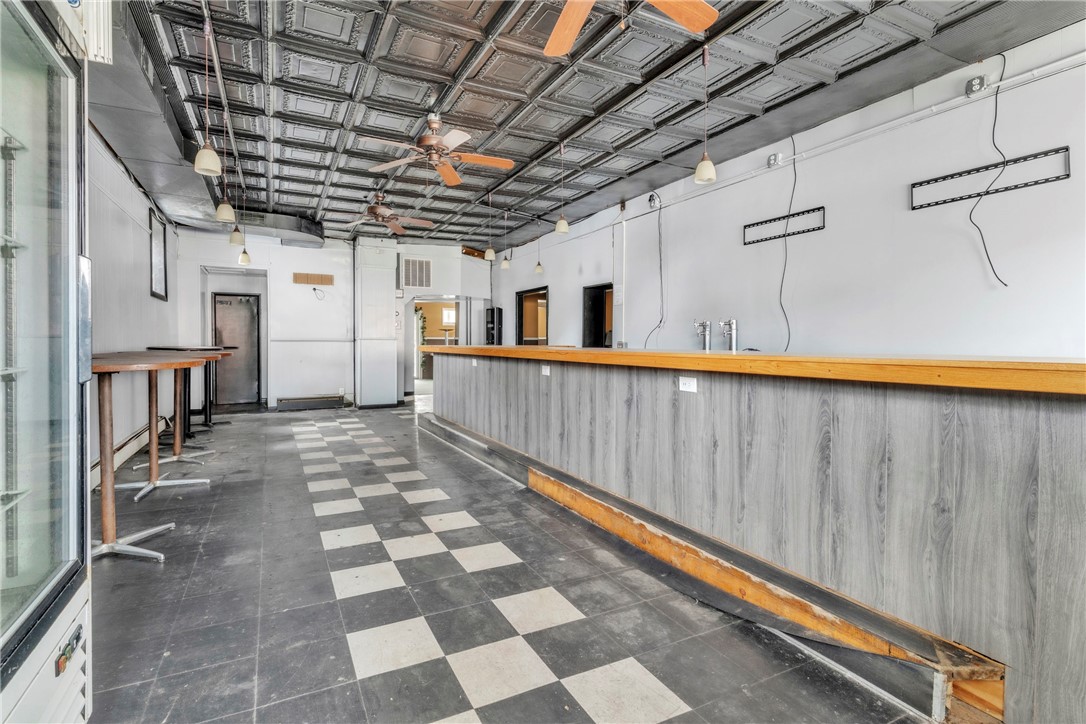 221 S Main St