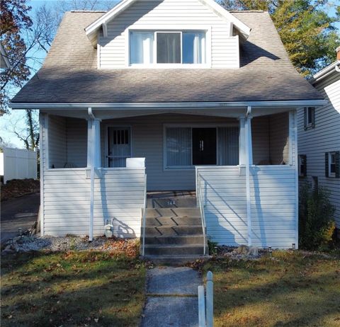 Photo of 144 Grandview Way, Charleroi, PA 15022 (MLS # 1733321)