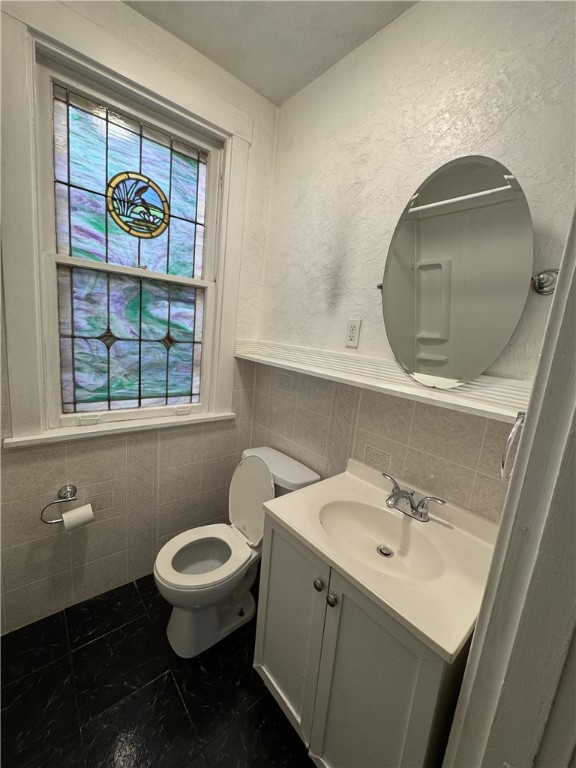 Brentwood, Pennsylvania 15227, United States, 2 Bedrooms Bedrooms, ,1 BathroomBathrooms,Residential,Active,249899