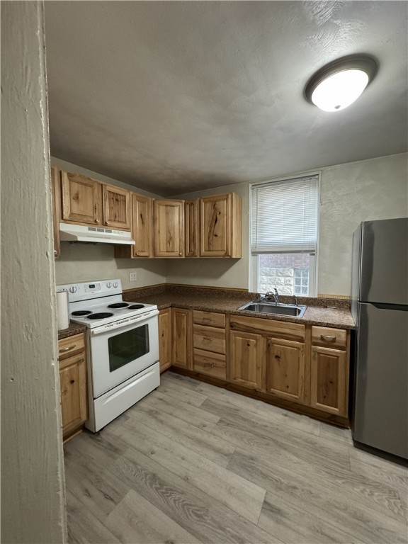 Brentwood, Pennsylvania 15227, United States, 2 Bedrooms Bedrooms, ,1 BathroomBathrooms,Residential,Active,249899