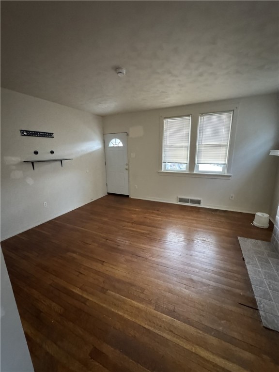 Brentwood, Pennsylvania 15227, United States, 2 Bedrooms Bedrooms, ,1 BathroomBathrooms,Residential,Active,249899