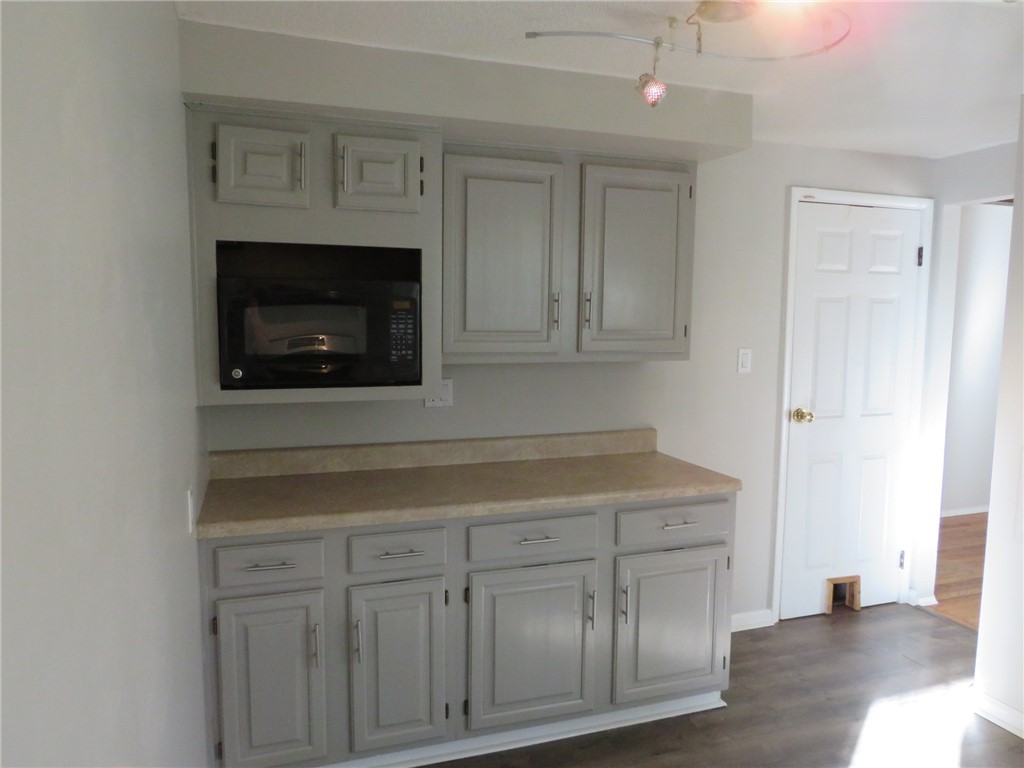 579 Clifton Rd, Bethel Park, Pennsylvania image 10