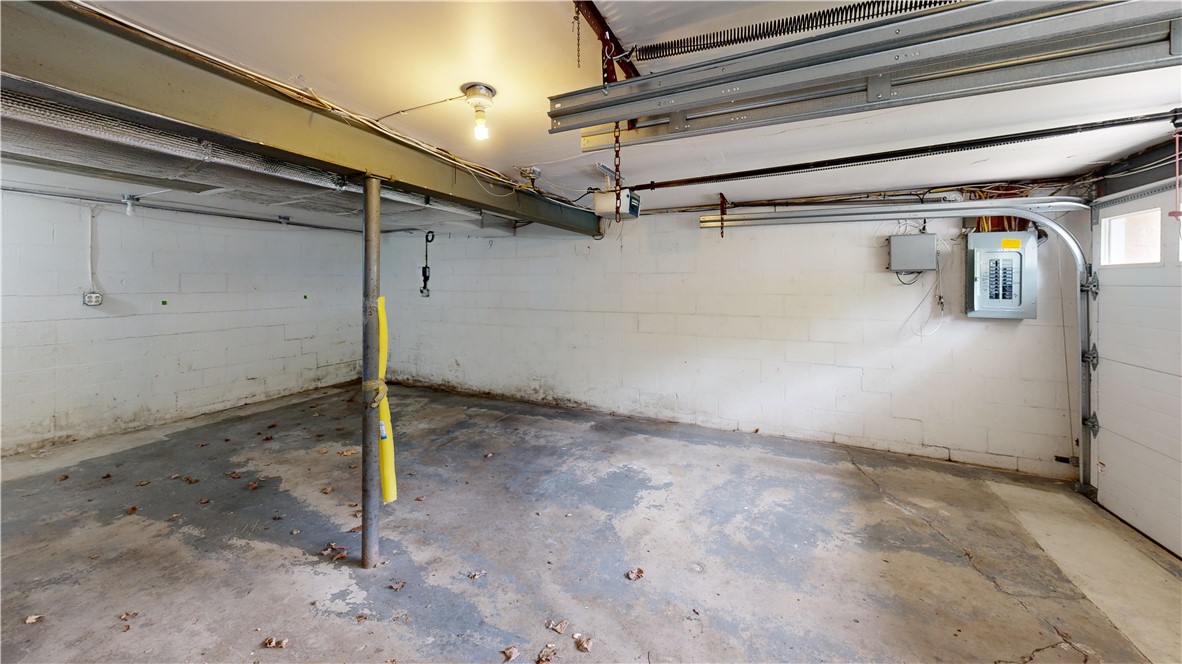579 Clifton Rd, Bethel Park, Pennsylvania image 22