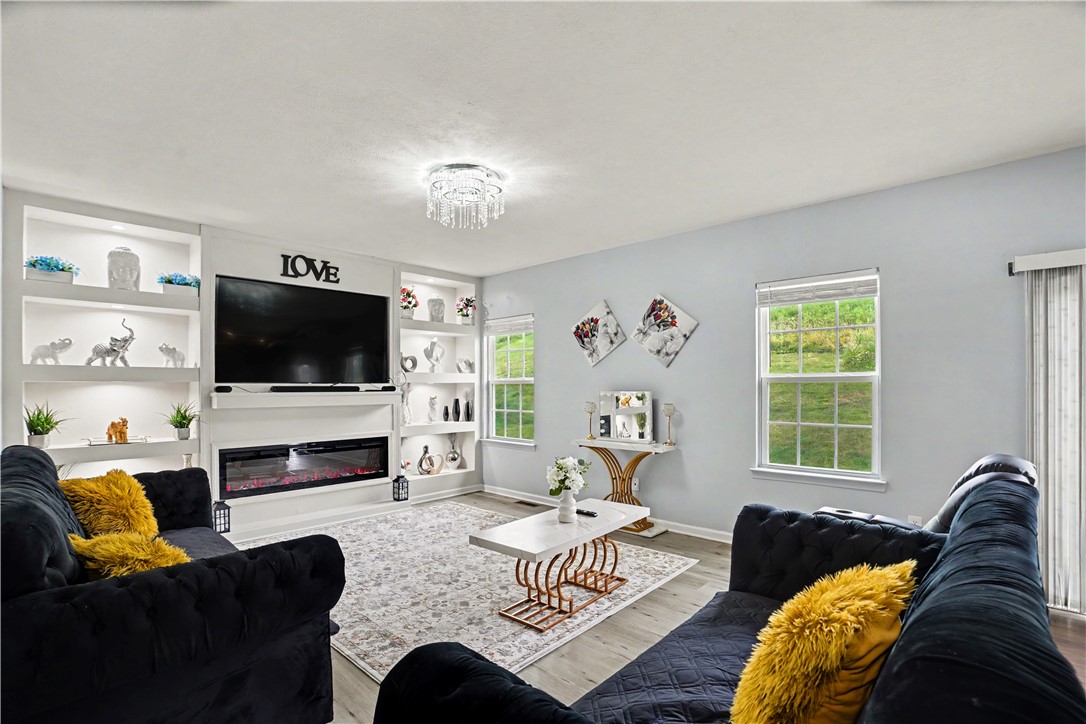 370 Greene Dr