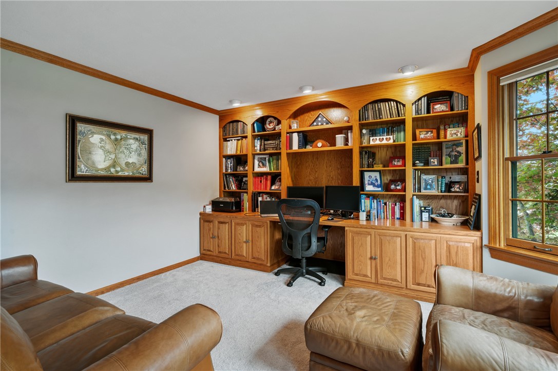 330 Warrick