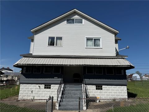 Photo of 1161 1st St, Grindstone, PA 15442 (MLS # 1749531)