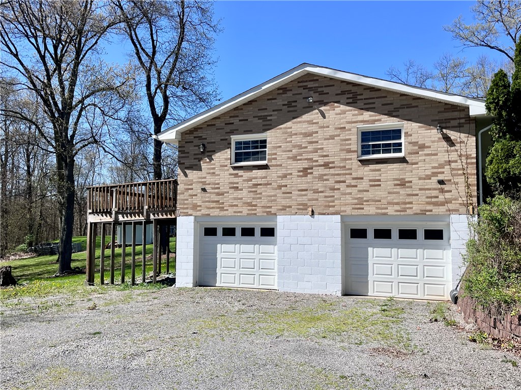 2144 Highland Dr