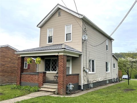 Photo of 4008 4th Ave, Beaver Falls, PA 15010 (MLS # 1740484)