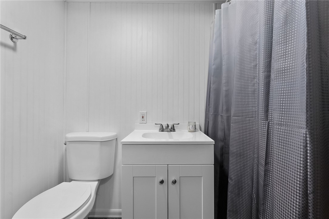 4358 E Barlind Dr Dr, Whitehall, Pennsylvania image 25
