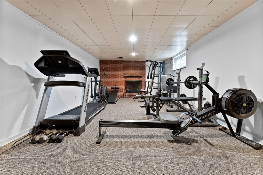 4358 E Barlind Dr Dr, Whitehall, Pennsylvania image 23