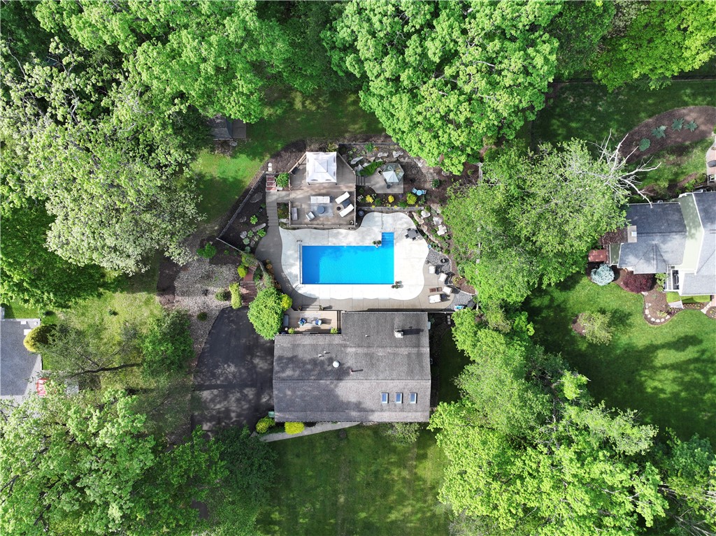 221 Fair Oaks