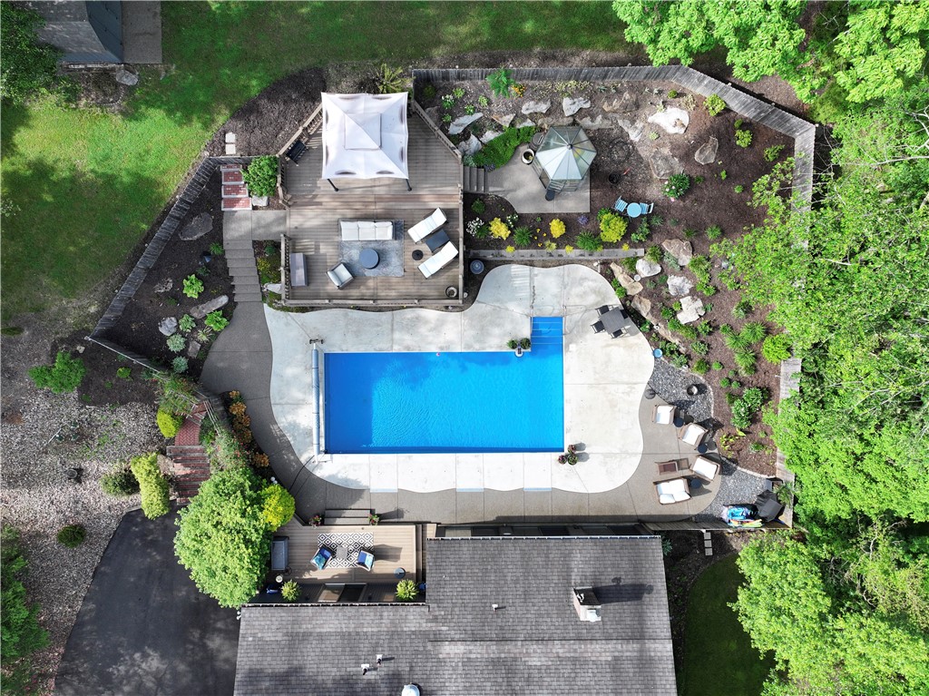 221 Fair Oaks