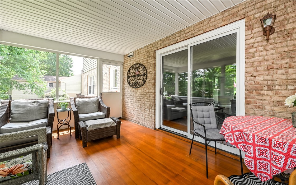 Shaler, Pennsylvania 15101, United States, 4 Bedrooms Bedrooms, ,3 BathroomsBathrooms,Residential,Active,170109