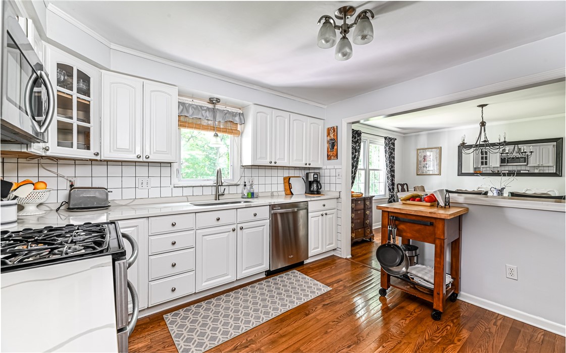 Shaler, Pennsylvania 15101, United States, 4 Bedrooms Bedrooms, ,3 BathroomsBathrooms,Residential,Active,170109