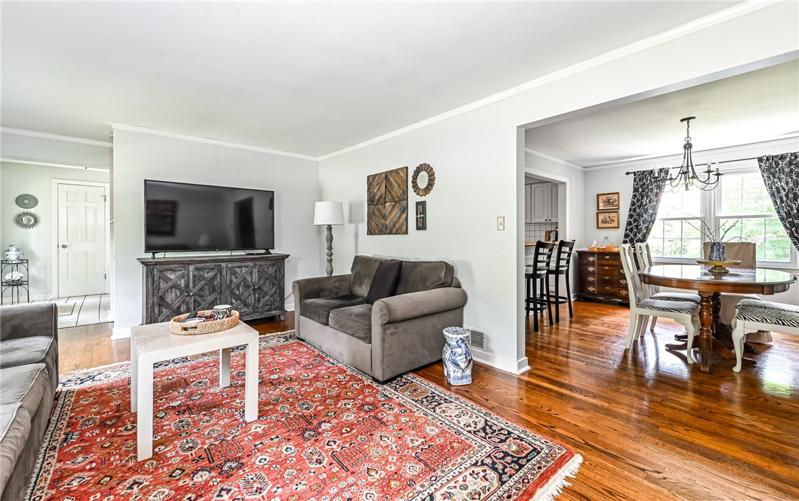 Shaler, Pennsylvania 15101, United States, 4 Bedrooms Bedrooms, ,3 BathroomsBathrooms,Residential,Active,170109