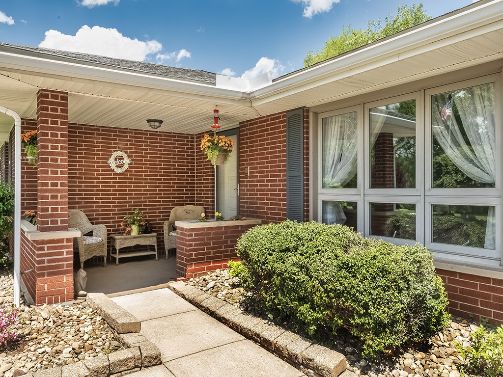 107 Longvue Dr