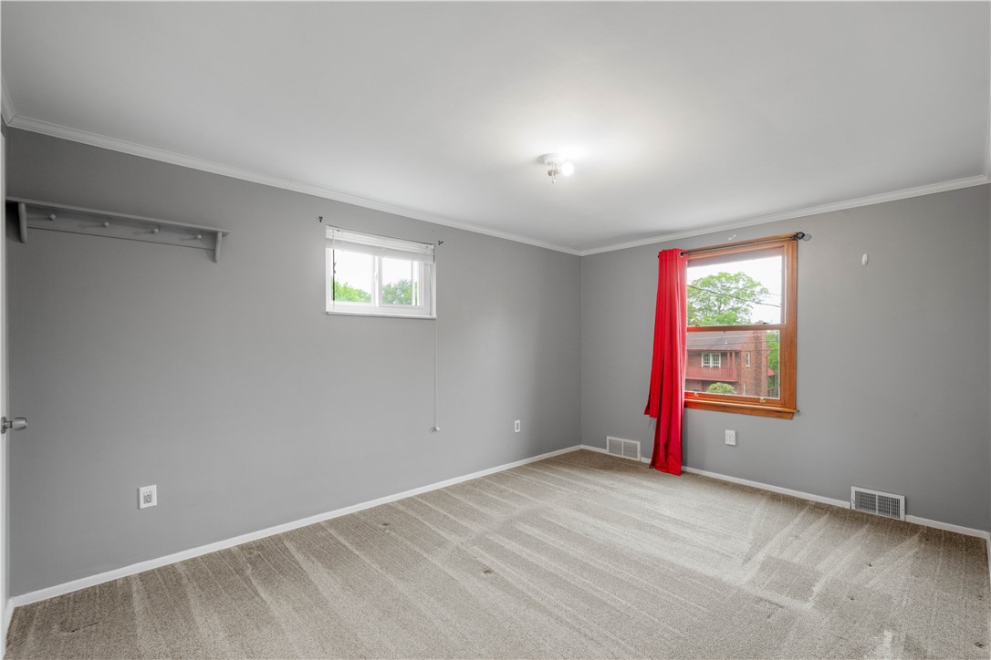 1064 Glen Oak Dr Dr, Bethel Park, Pennsylvania image 25