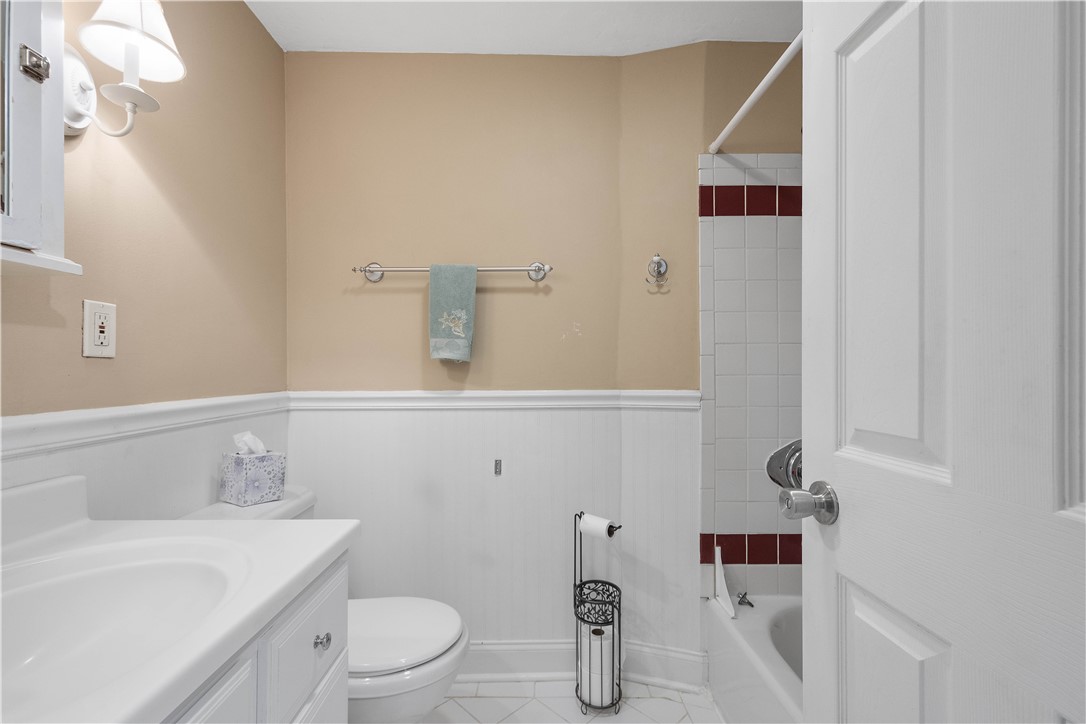 1064 Glen Oak Dr Dr, Bethel Park, Pennsylvania image 27