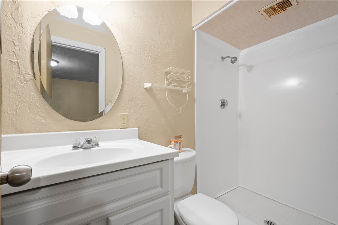 1064 Glen Oak Dr Dr, Bethel Park, Pennsylvania image 34