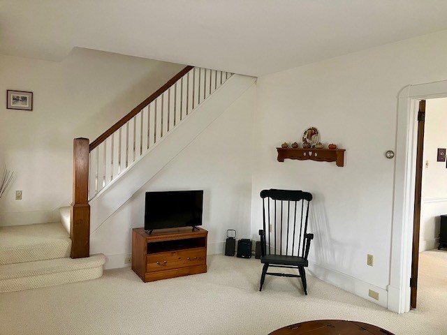 Westmont Hilltop School District, Pennsylvania 15905, United States, 2 Bedrooms Bedrooms, ,1 BathroomBathrooms,Residential,Pending,7744