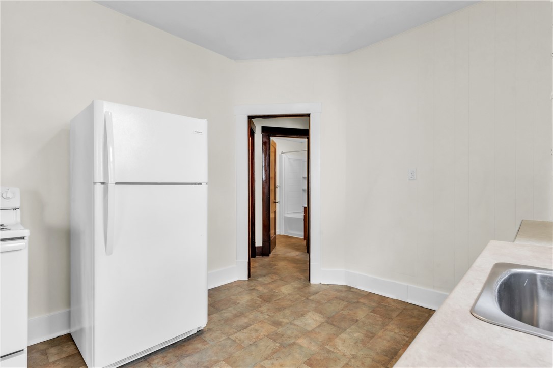 Evans City Boro, Pennsylvania 16033, United States, 2 Bedrooms Bedrooms, ,1 BathroomBathrooms,Residential,Active,16700