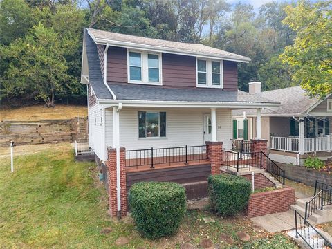 Photo of 26 Grace St, Pittsburgh, PA 15205 (MLS # 1736004)