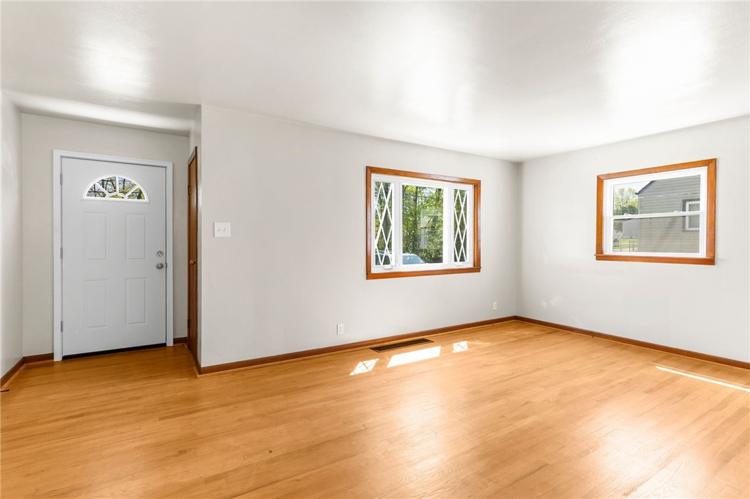800 Smith Ave Ave, Sharon, Pennsylvania image 5