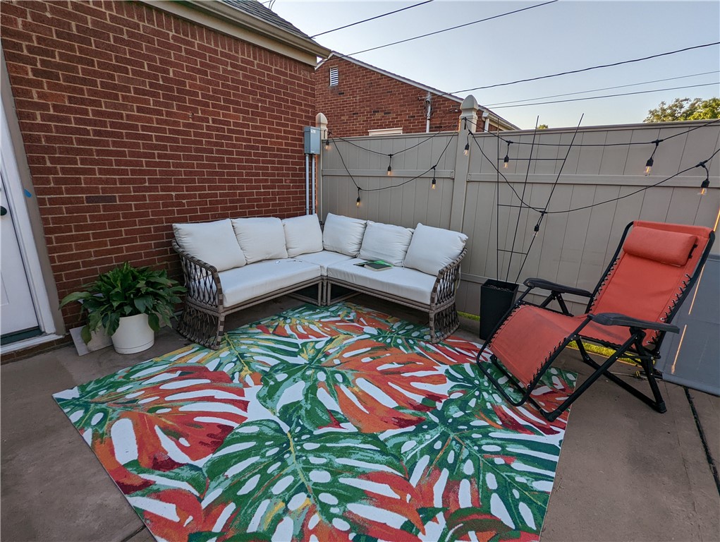 Scott Twp - Sal, Pennsylvania 15243, United States, 3 Bedrooms Bedrooms, ,3 BathroomsBathrooms,Residential,Active,132655