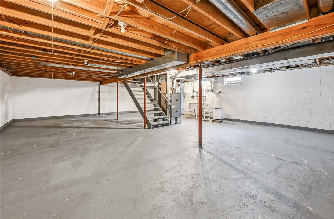 Shenango, Pennsylvania 16134, United States, 3 Bedrooms Bedrooms, ,1 BathroomBathrooms,Residential,Active,243107