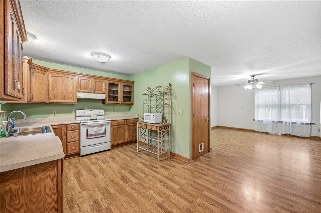 Shenango, Pennsylvania 16134, United States, 3 Bedrooms Bedrooms, ,1 BathroomBathrooms,Residential,Active,243107