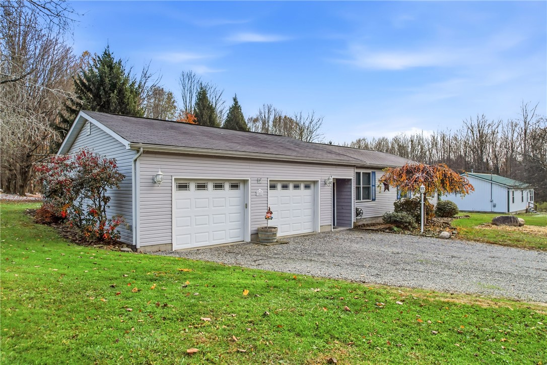 Shenango, Pennsylvania 16134, United States, 3 Bedrooms Bedrooms, ,1 BathroomBathrooms,Residential,Active,243107