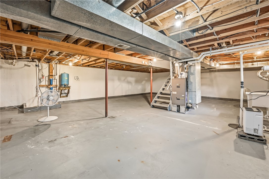 Shenango, Pennsylvania 16134, United States, 3 Bedrooms Bedrooms, ,1 BathroomBathrooms,Residential,Active,243107