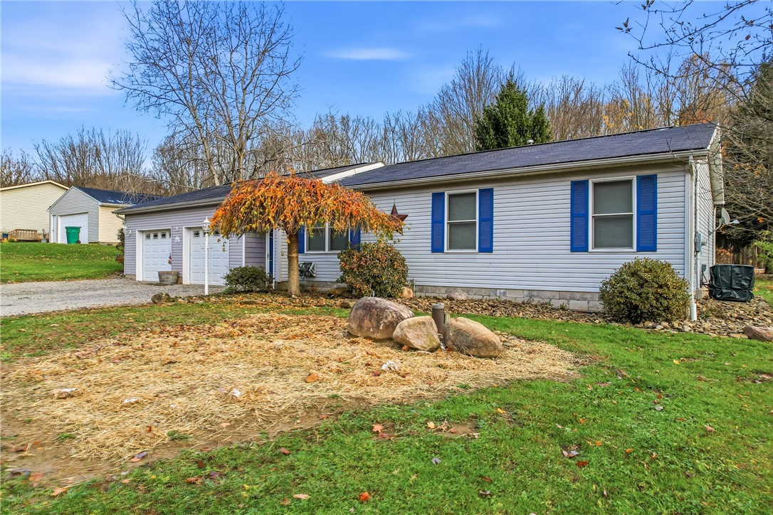 Shenango, Pennsylvania 16134, United States, 3 Bedrooms Bedrooms, ,1 BathroomBathrooms,Residential,Active,243107