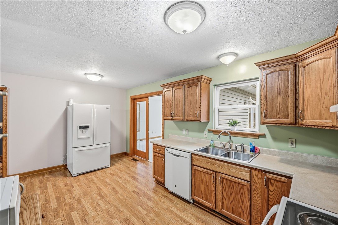 Shenango, Pennsylvania 16134, United States, 3 Bedrooms Bedrooms, ,1 BathroomBathrooms,Residential,Active,243107