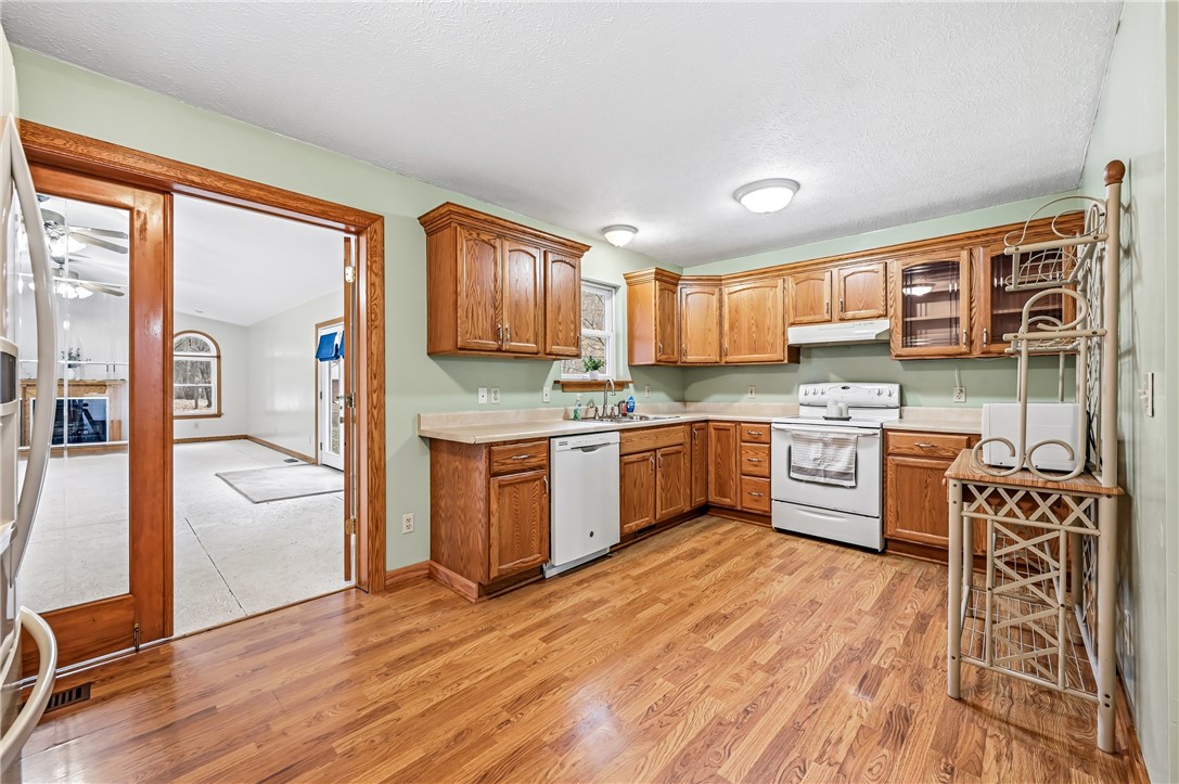 Shenango, Pennsylvania 16134, United States, 3 Bedrooms Bedrooms, ,1 BathroomBathrooms,Residential,Active,243107