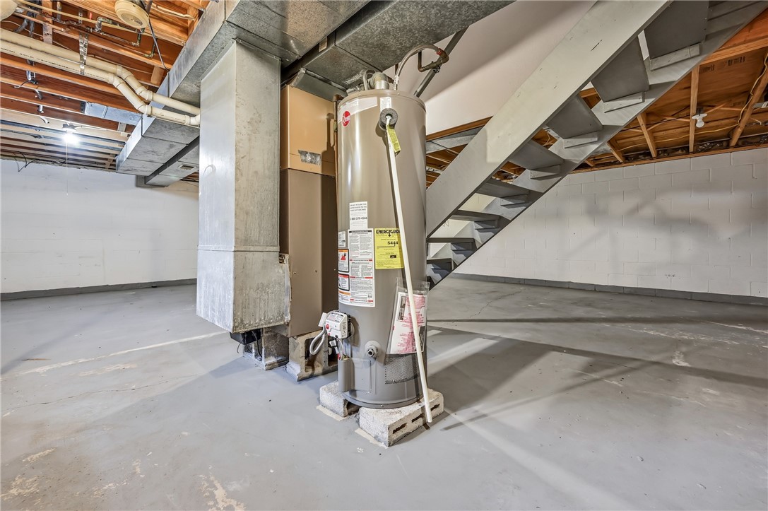 Shenango, Pennsylvania 16134, United States, 3 Bedrooms Bedrooms, ,1 BathroomBathrooms,Residential,Active,243107