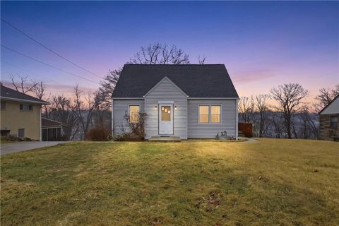 Photo of 264 Coraopolis Rd, Coraopolis, PA 15108 (MLS # 1743282)
